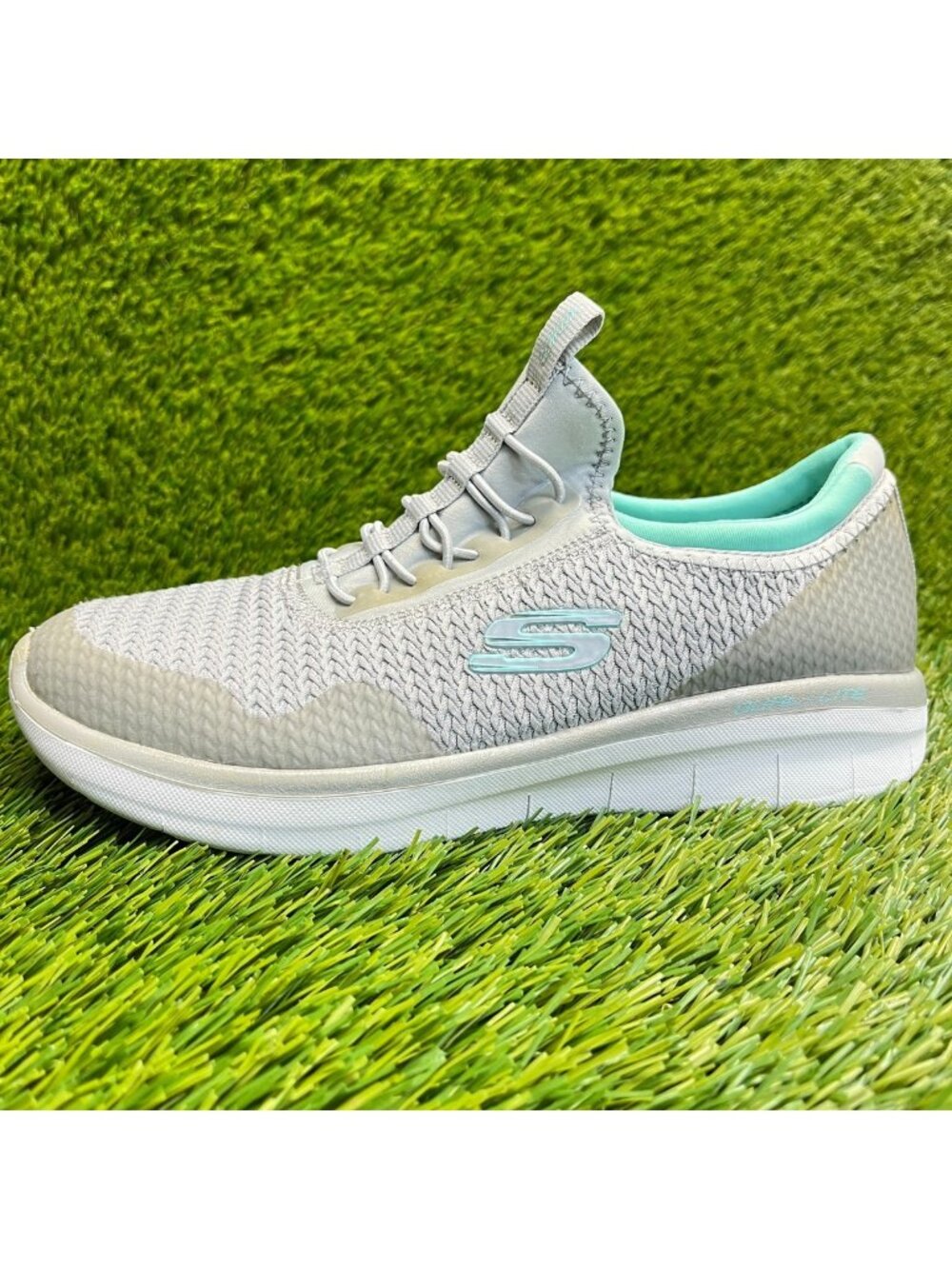 Skechers Synergy 2.0 Mirror‎ Image Womens Size 6 Gray Athletic Shoes Sneakers